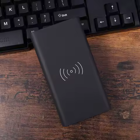 Portable Wireless Power Bank 10000mAh High Capacity Three-in-One Charger S8 S7 Enabled Devices Fast Charging Jacking